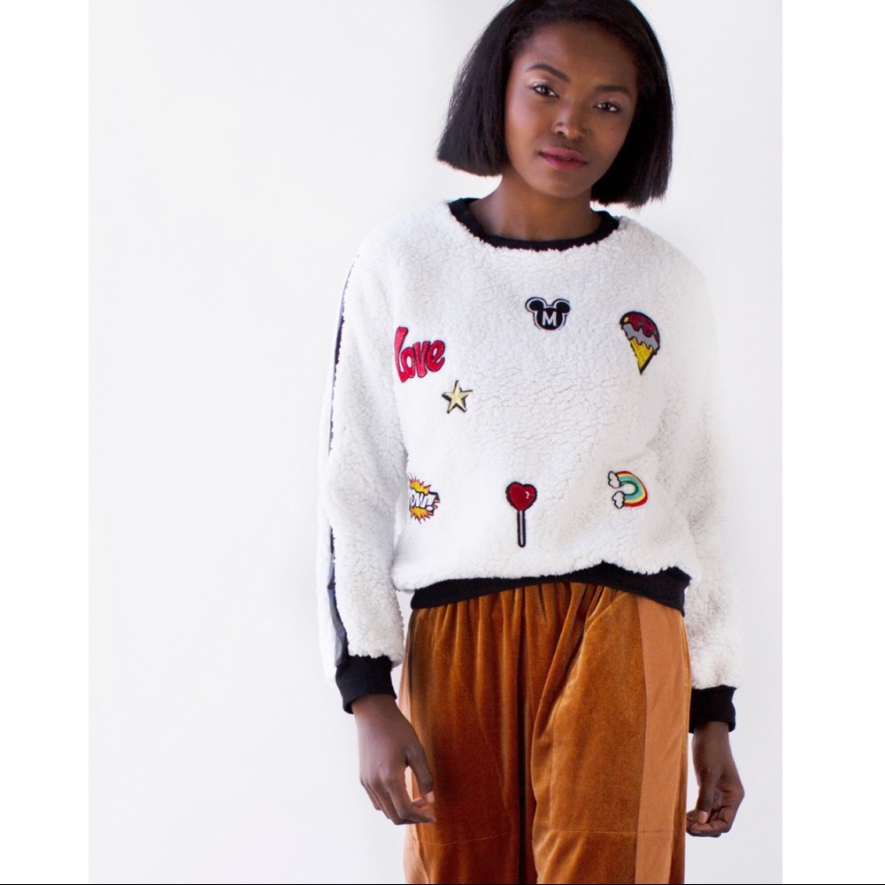 Animé Aplliqués Sweater - Picture 3 of 4